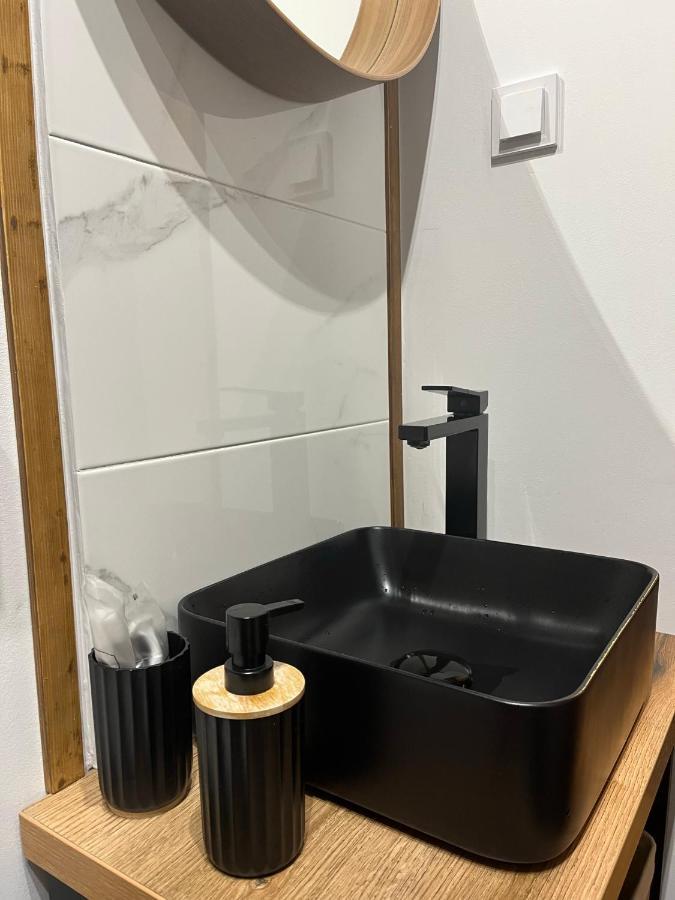 Wood Studio 锡纳亚 外观 照片